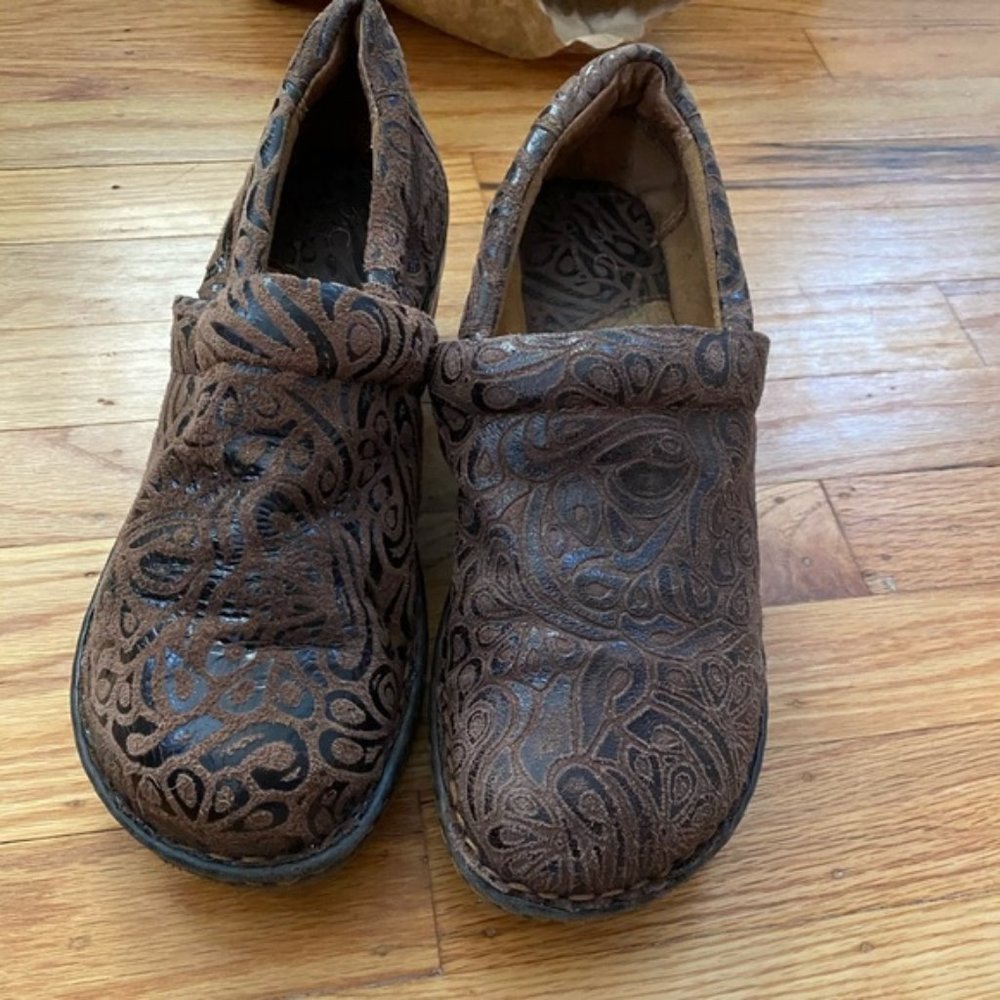 b.o.c. brown mules/clogs MAKE AN OFFER!!!!!!!!